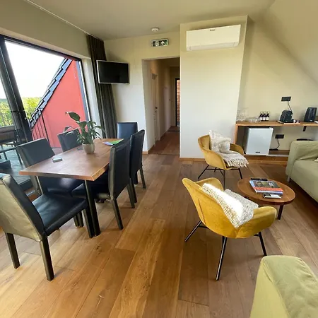 Bed & Breakfast Hallerbos In Bluebell Forest Halle (Flemish Brabant)